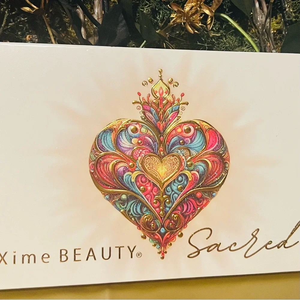 Scared Beauty Gold Embossed Multi-Purpose MUST HAVE pallet. - Picture 2 of 5